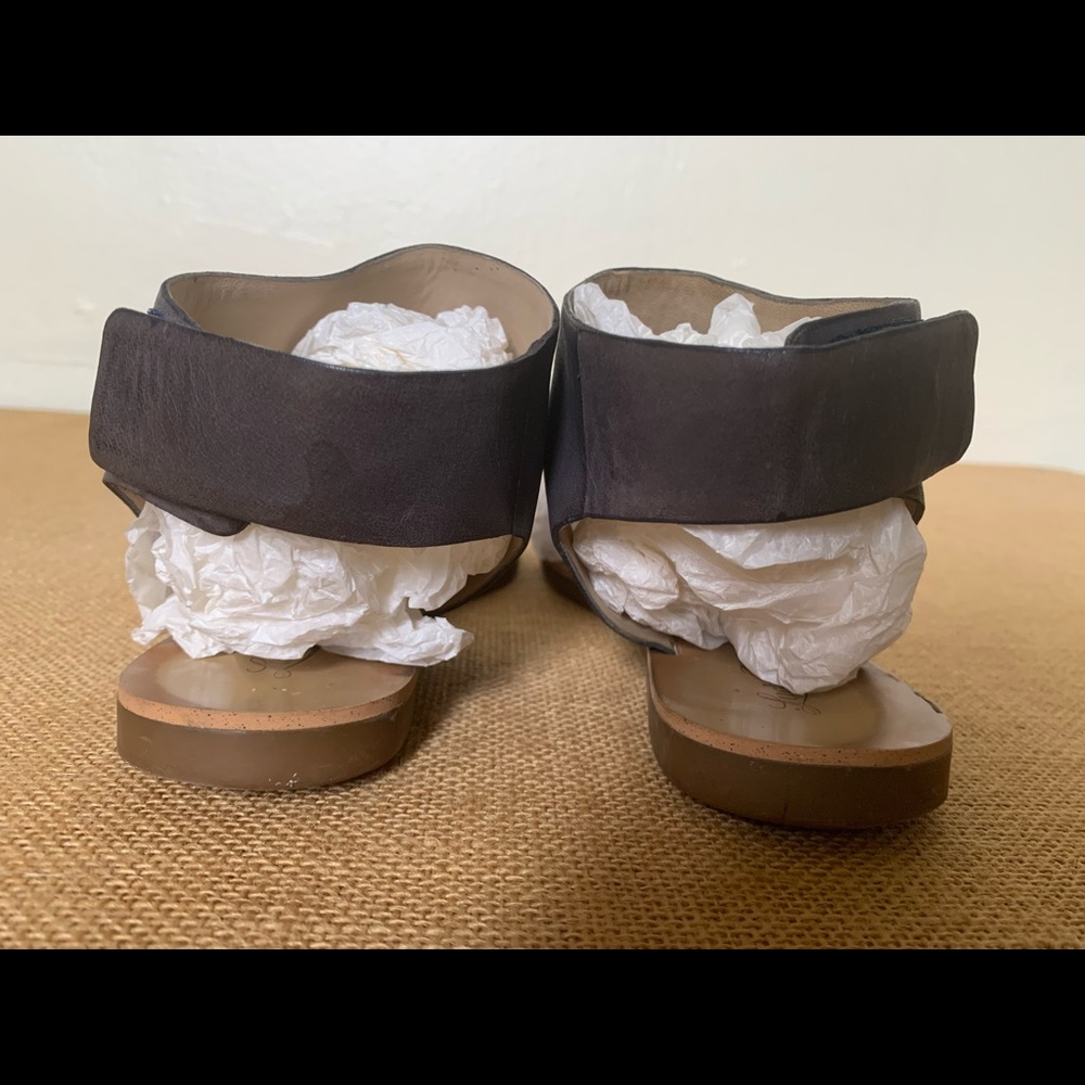 Lucky Brand Blue/Turquoise Flat Leather Sandals - Picture 6 of 7